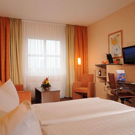 Plaza Inn Berlin Charlottenburg Exterior foto